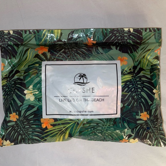 Two piece swim suit brand new - Picture 7 of 7